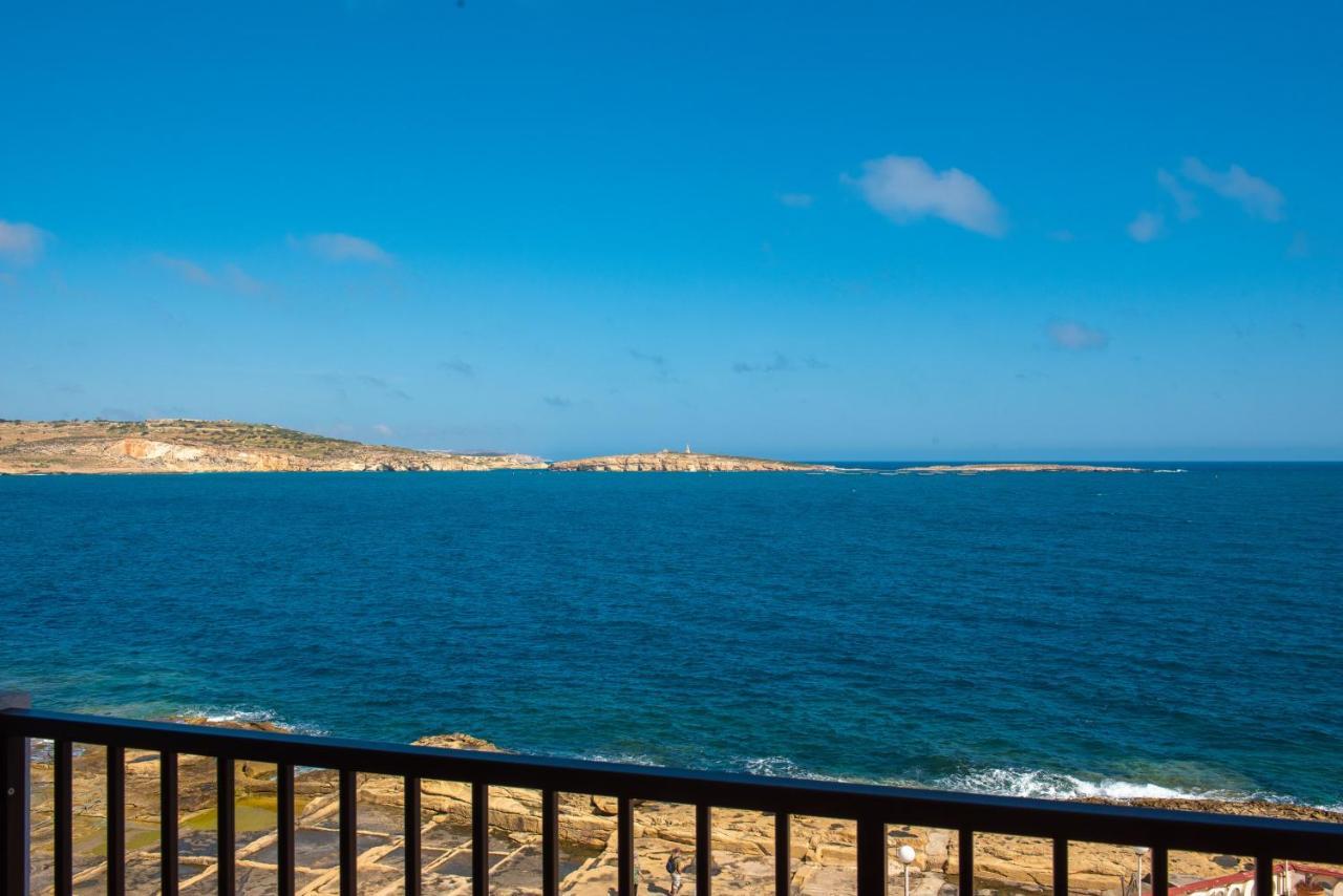 Islet Promenade Seafront 1 Bedroom Apartment With Sea View Balcony By Getawaysmalta セント・ポールズ・ベイ エクステリア 写真