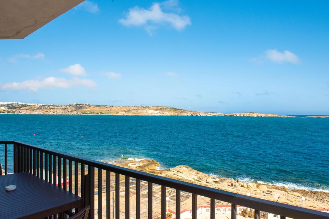 Islet Promenade Seafront 1 Bedroom Apartment With Sea View Balcony By Getawaysmalta セント・ポールズ・ベイ エクステリア 写真