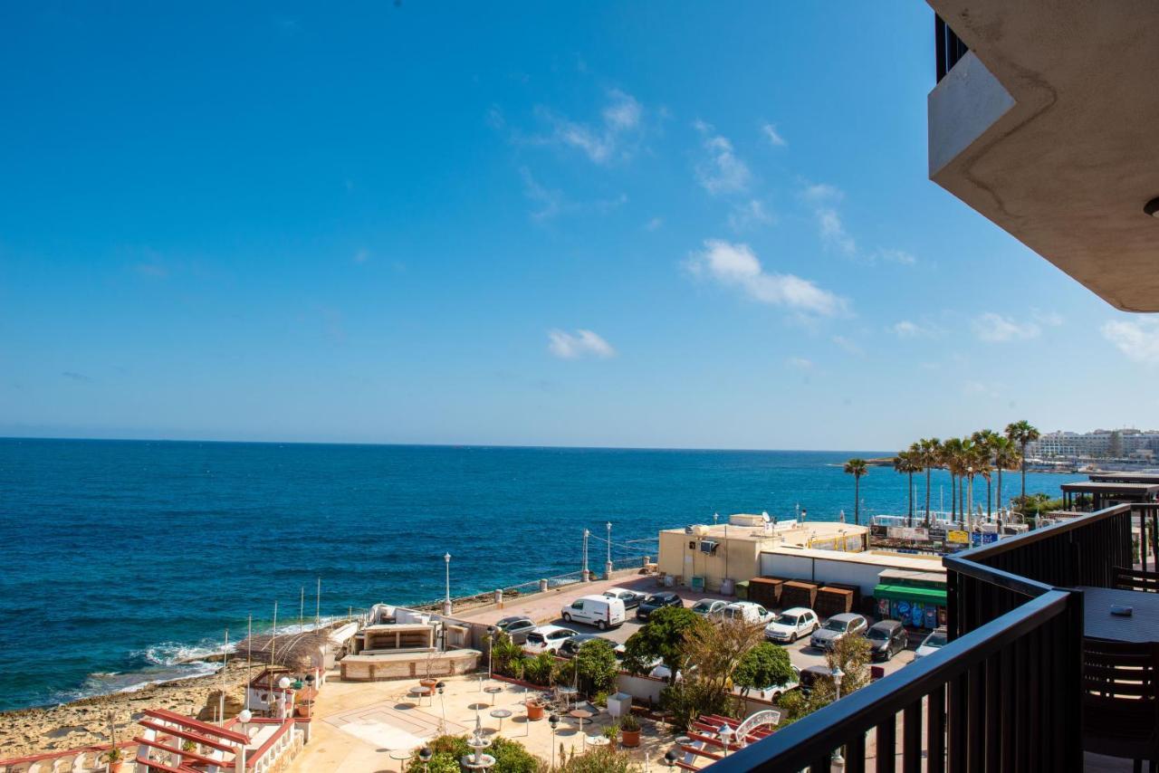 Islet Promenade Seafront 1 Bedroom Apartment With Sea View Balcony By Getawaysmalta セント・ポールズ・ベイ エクステリア 写真