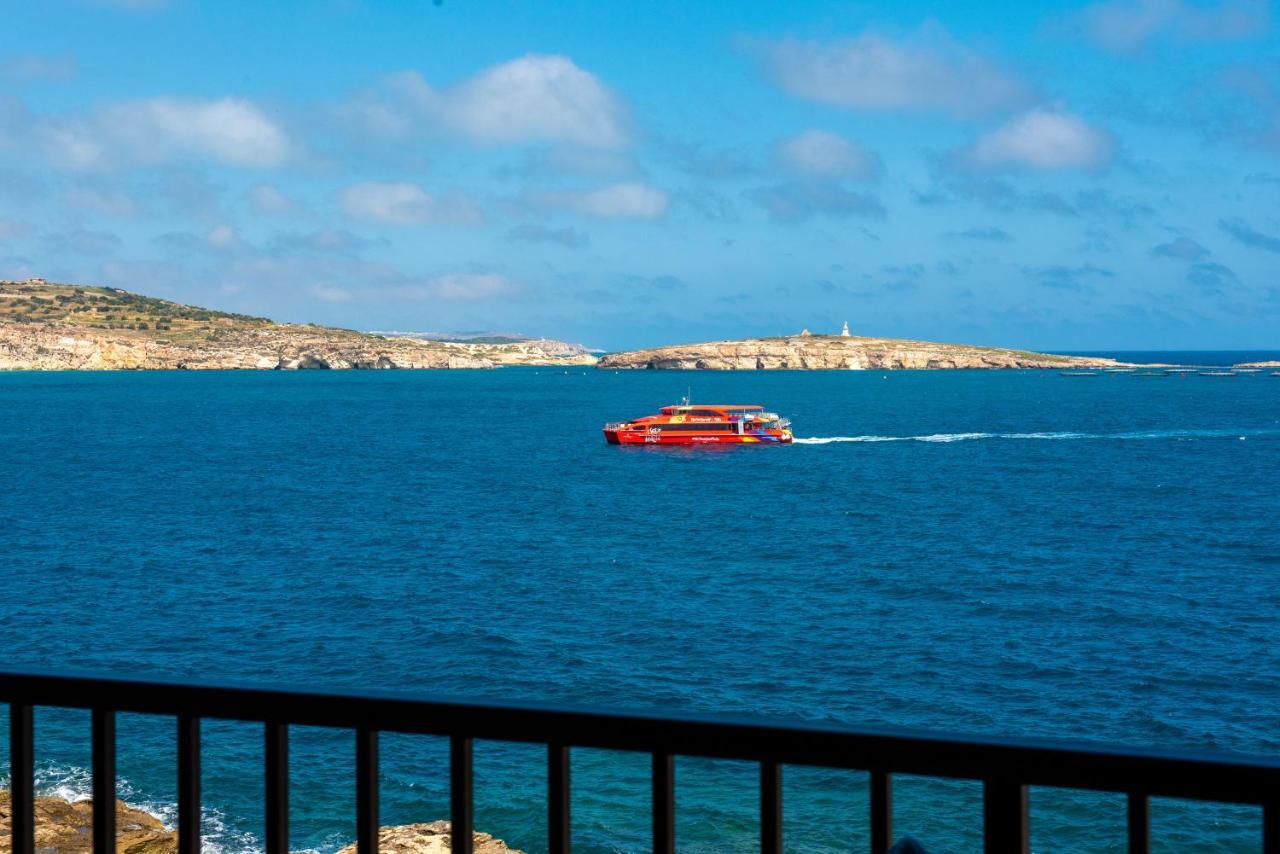 Islet Promenade Seafront 1 Bedroom Apartment With Sea View Balcony By Getawaysmalta セント・ポールズ・ベイ エクステリア 写真