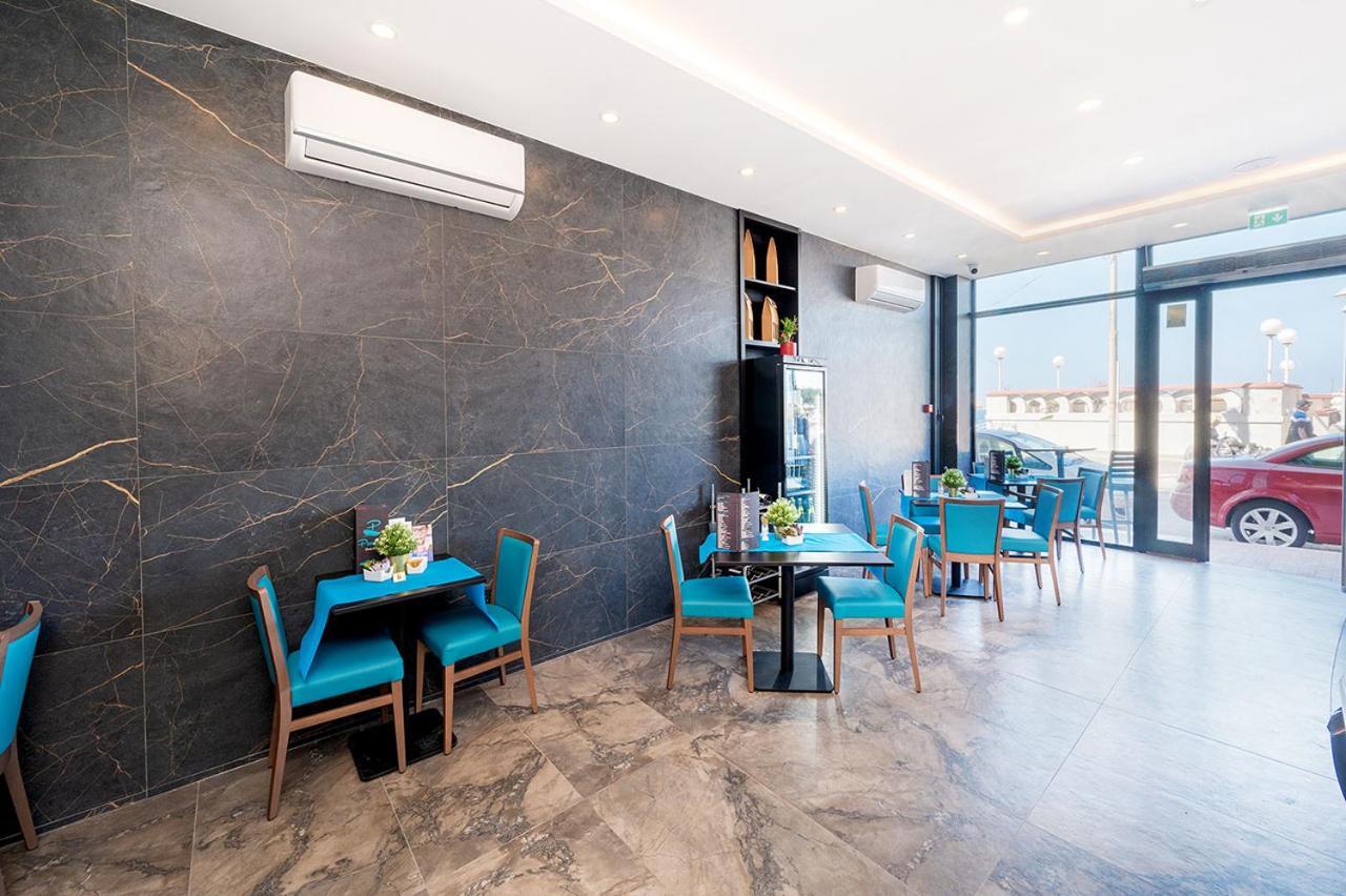 Islet Promenade Seafront 1 Bedroom Apartment With Sea View Balcony By Getawaysmalta セント・ポールズ・ベイ エクステリア 写真